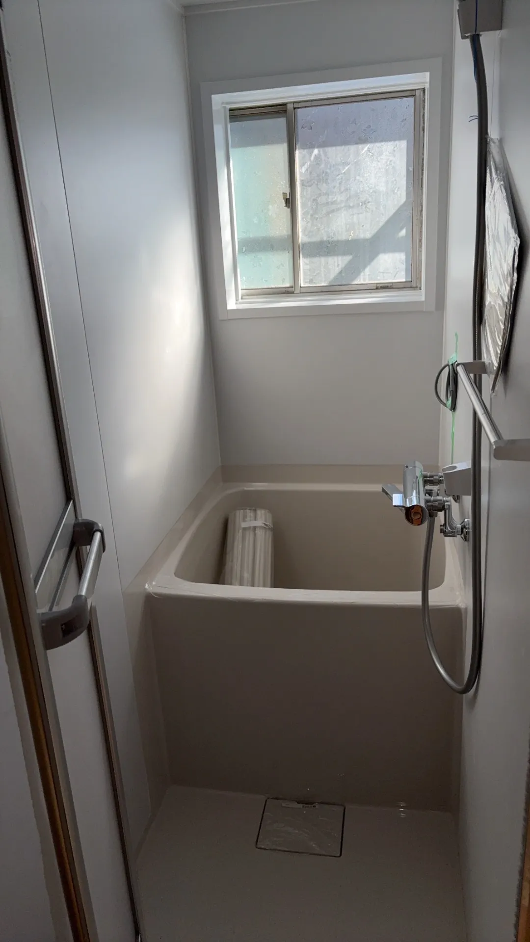 姫路市でお風呂の工事行っています