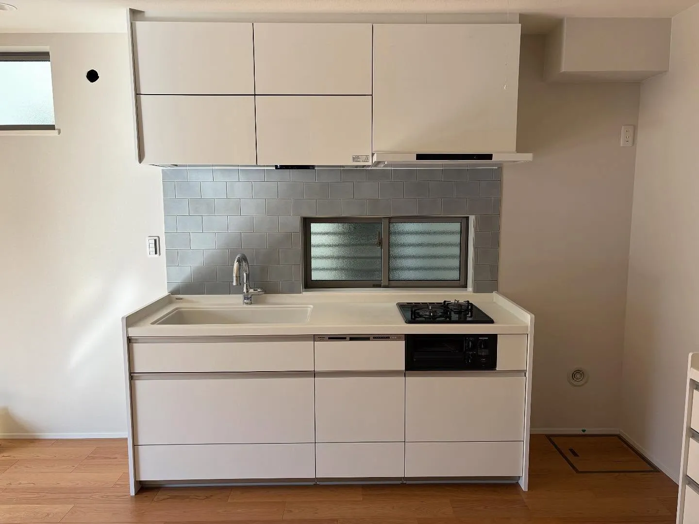 神戸でオシャレなキッチン施工いたしました。