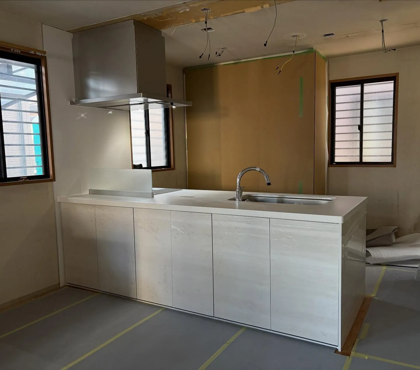 人気のペニンシュラキッチン